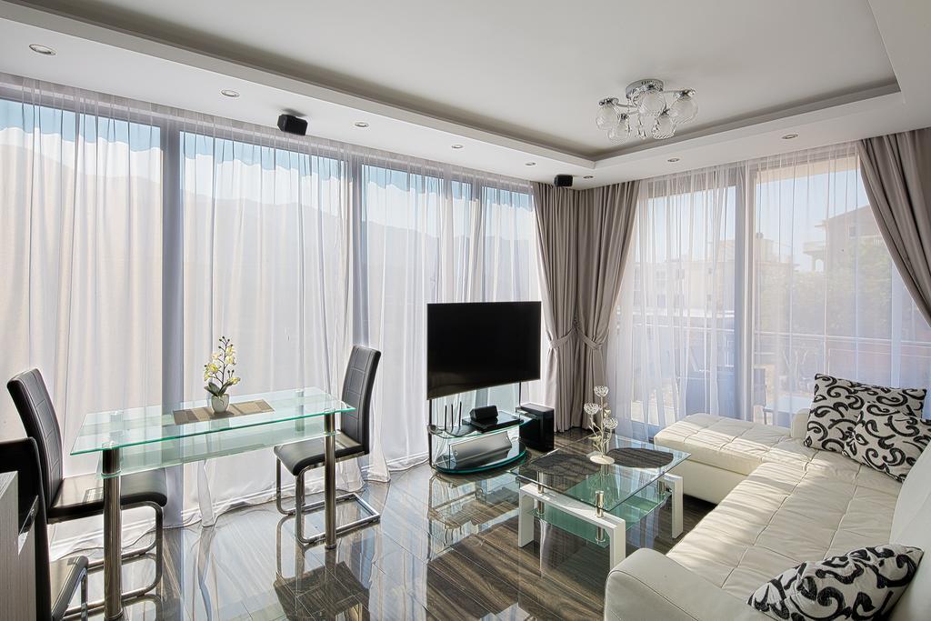 Montelux Apartments Budva Extérieur photo