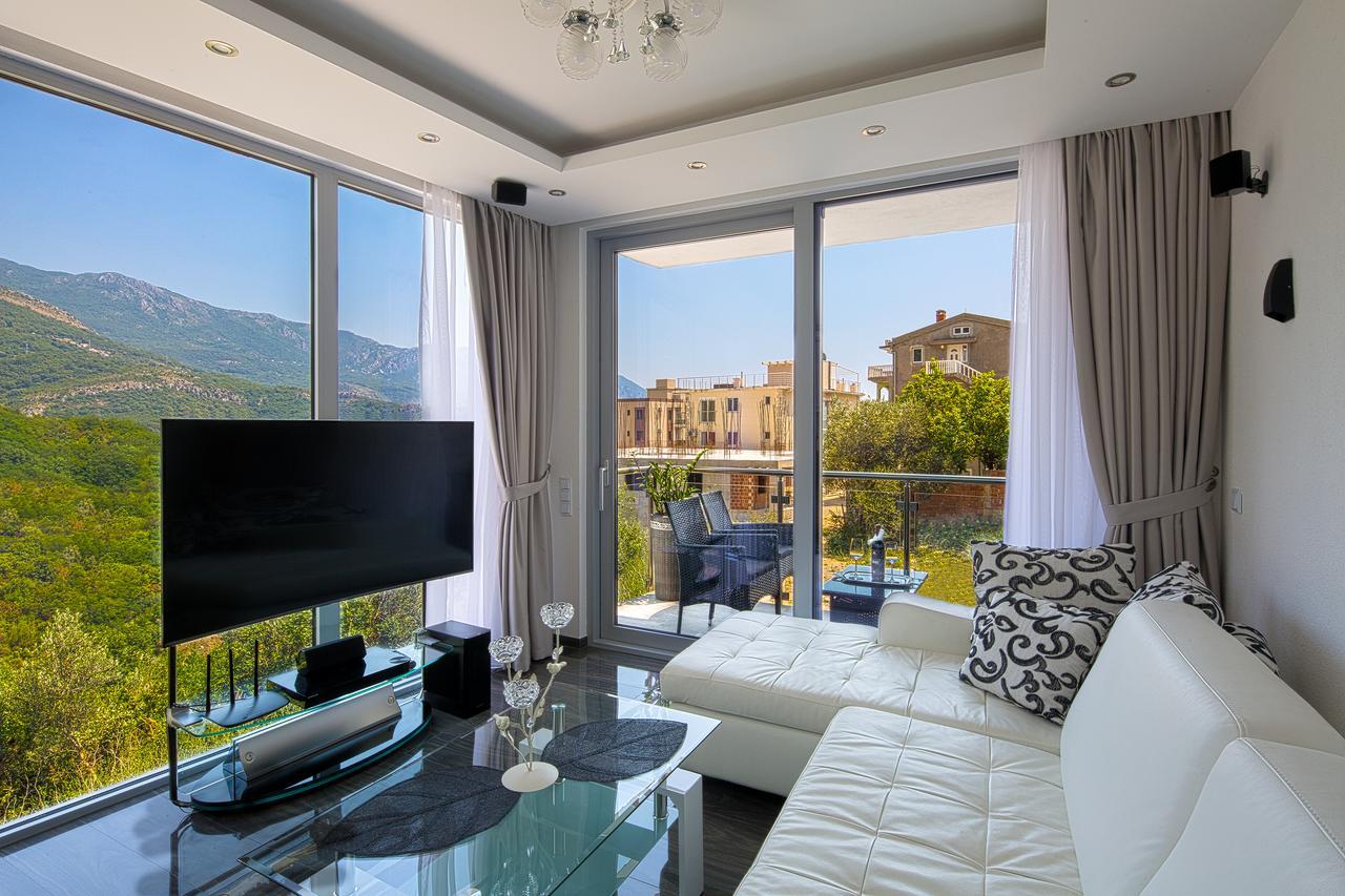 Montelux Apartments Budva Extérieur photo
